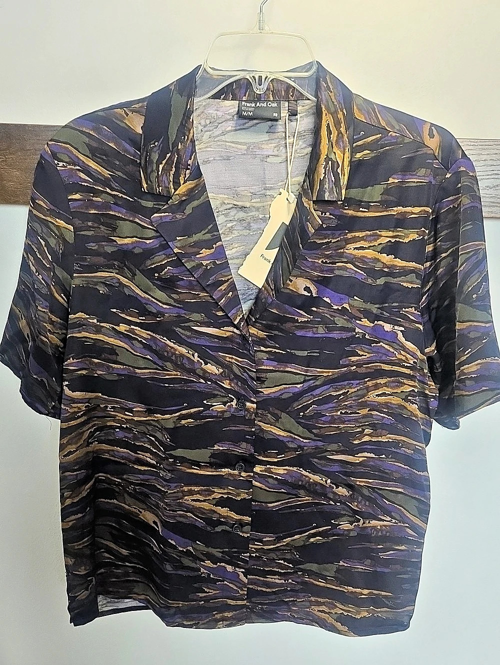 Frank And Oak Abstract Short Sleeve Shirt in Purple & Gold Size Medium NWT